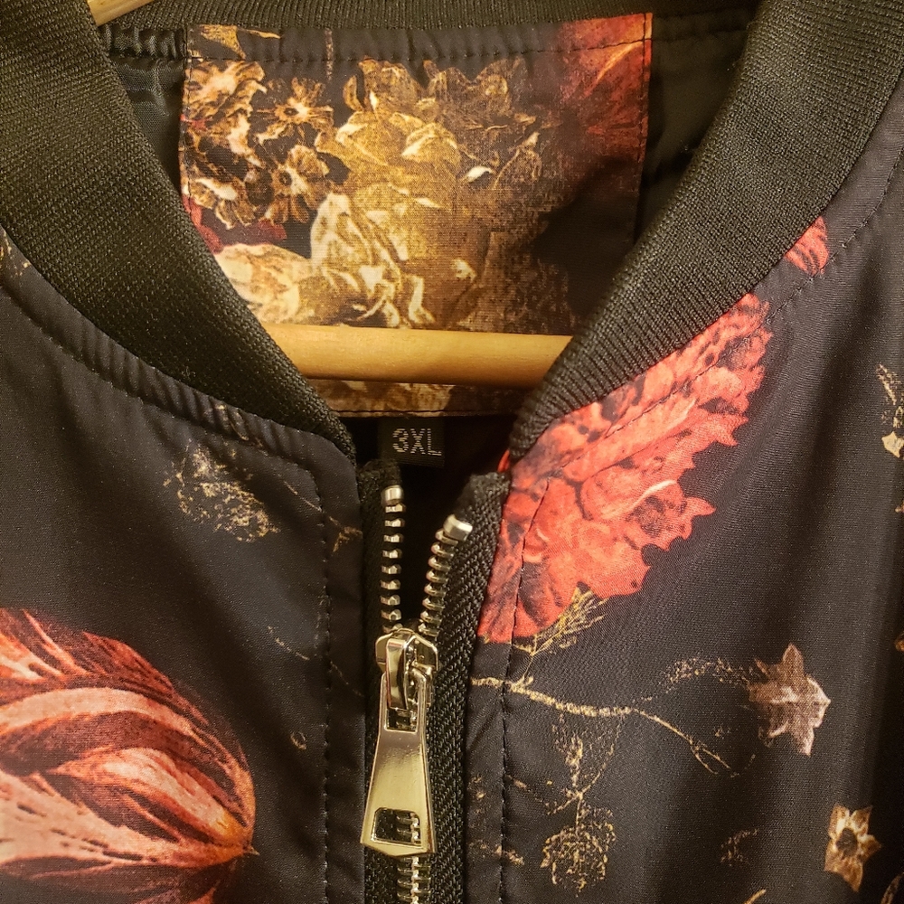 Floral printed bomber - Picture 2 of 3